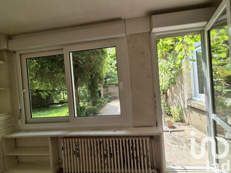 Maison - 250 m² - 8 pièces