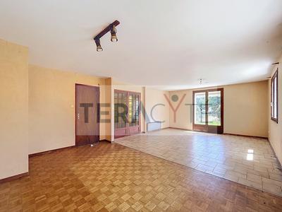 Appartement - 96 m² - 3 pièces