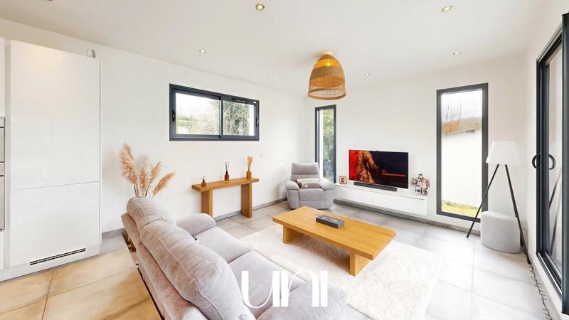 Maison - 141 m² - 5 pièces