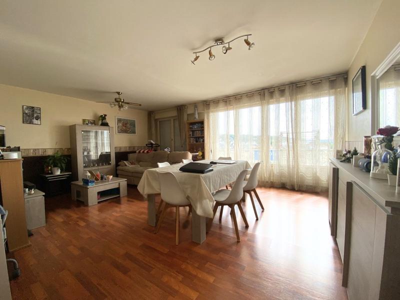 Appartement - 105 m² - 4 pièces