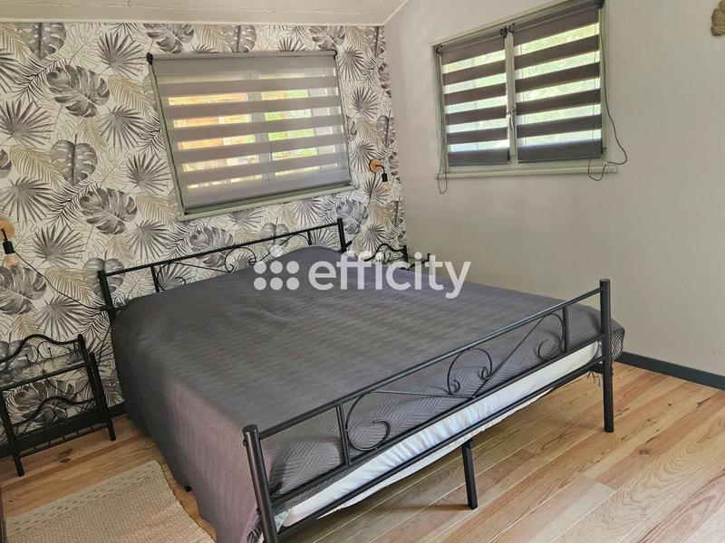 Maison - 245 m² - 9 pièces