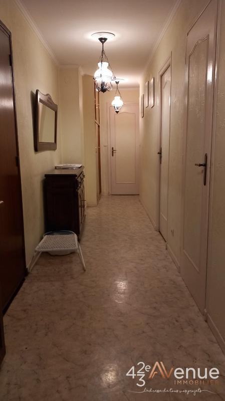 Appartement - 79 m² - 3 pièces