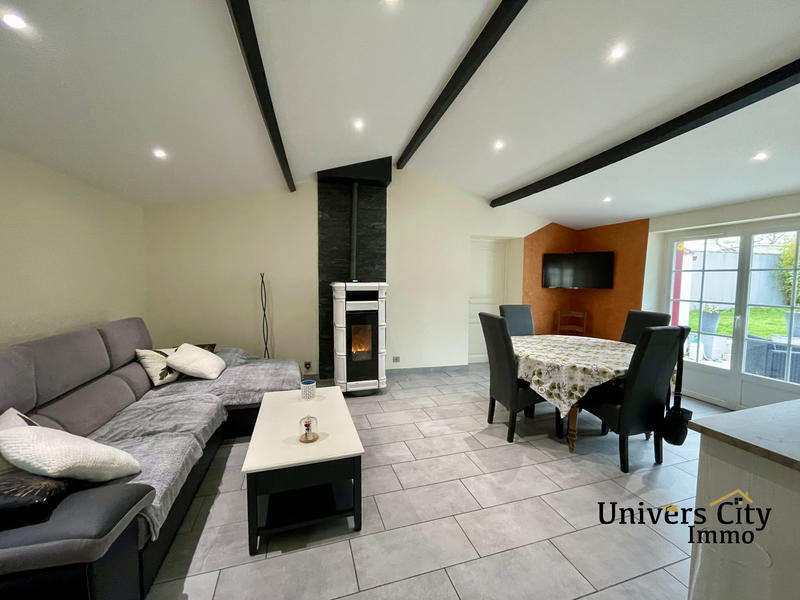 Maison - 95 m² - 4 pièces