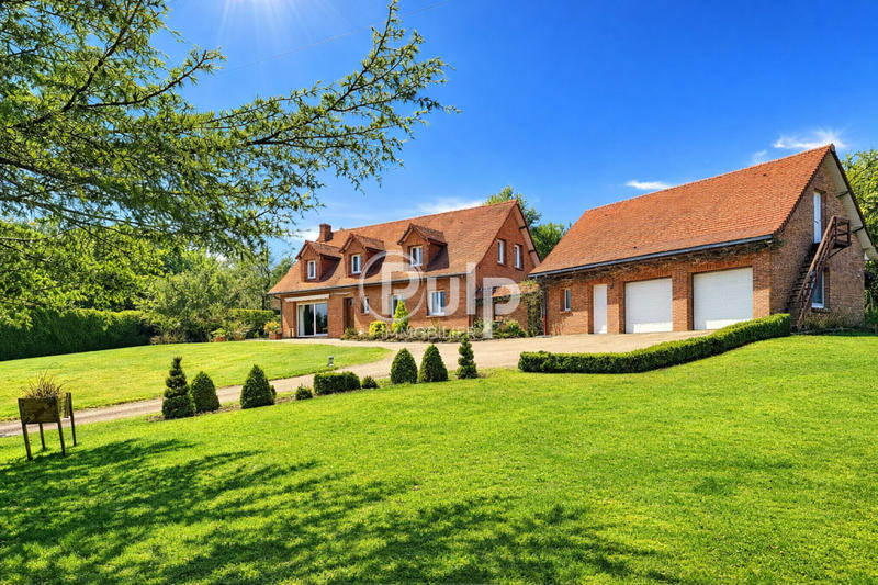 Maison - 146 m² - 9 pièces