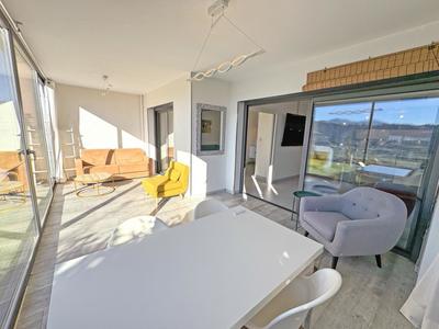 Appartement - 88 m² - 3 pièces