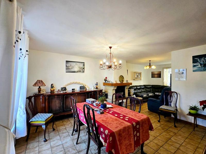 Maison - 111 m² - 5 pièces