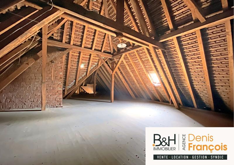 Maison ancienne - 277 m² - 6 pièces