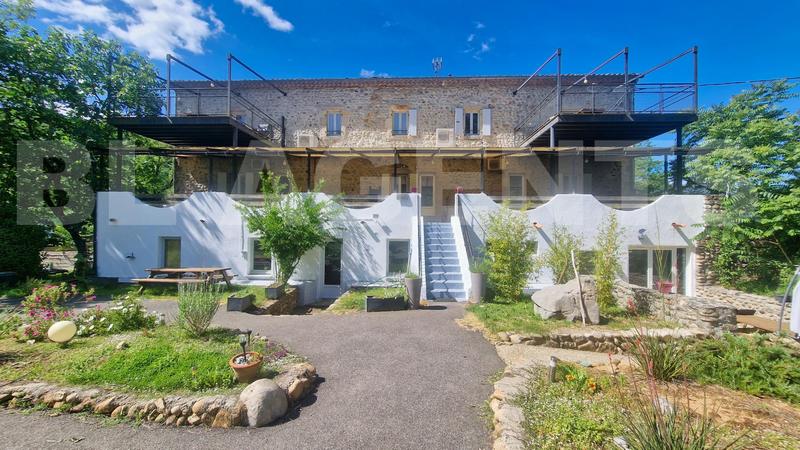 Appartement - 61 m² - 4 pièces