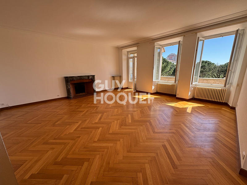 Appartement - 126 m² - 4 pièces