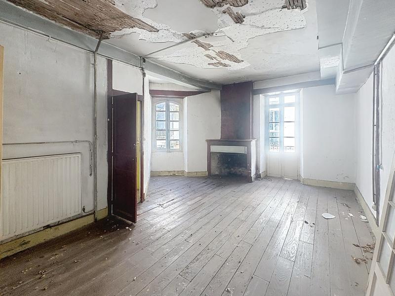 Maison - 155 m² - 11 pièces