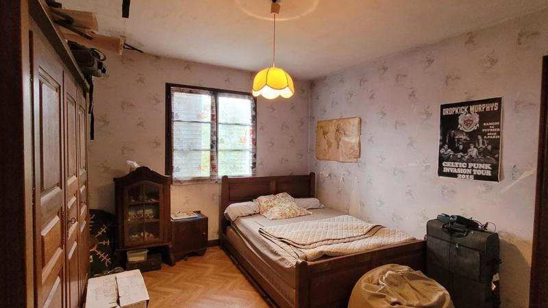 Maison - 203 m² - 9 pièces