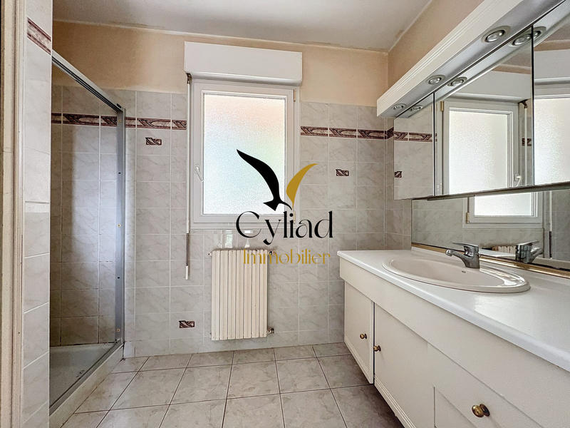 Maison ancienne - 180 m² - 4 pièces