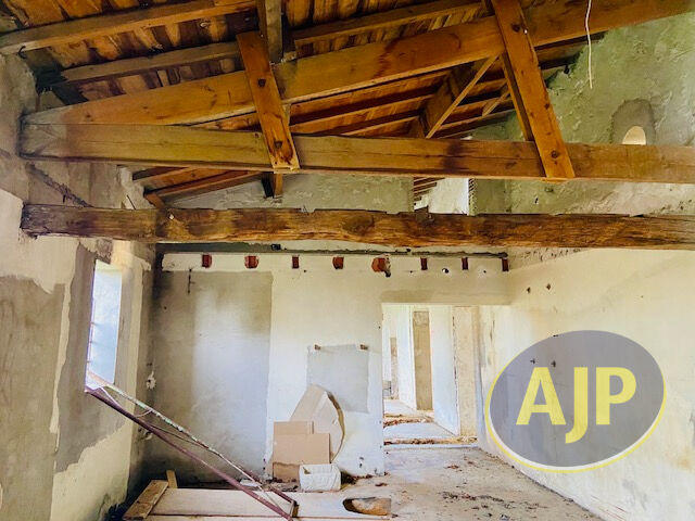 Maison - 350 m² - 7 pièces