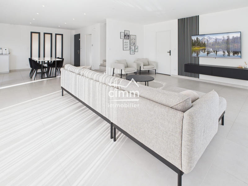 Villa - 130 m² - 4 pièces