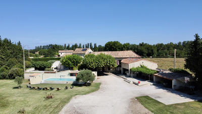 Maison - 250 m² - 5 pièces