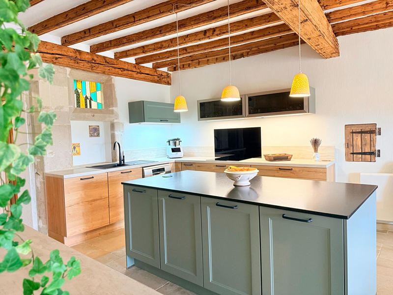 Maison - 238 m² - 9 pièces