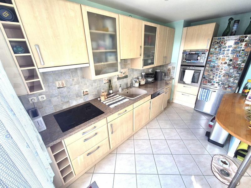 Appartement - 84 m² - 4 pièces