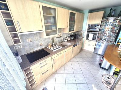 Appartement - 84 m² - 4 pièces