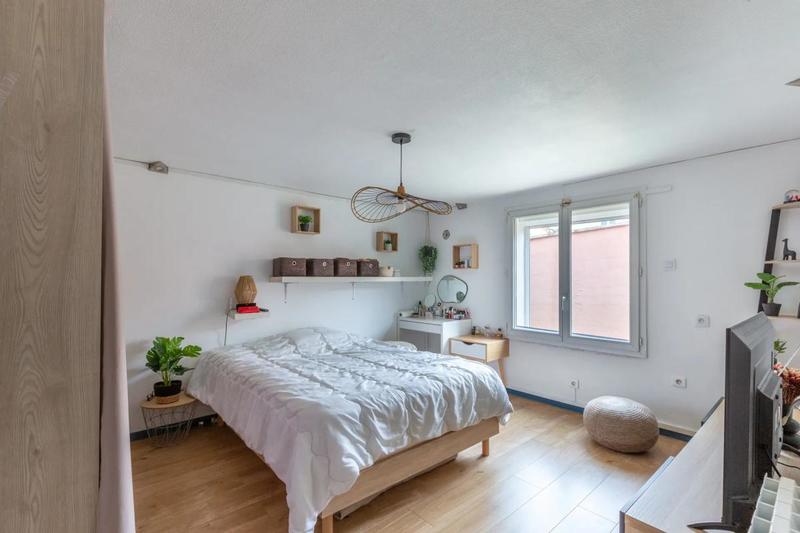 Maison - 165 m² - 8 pièces