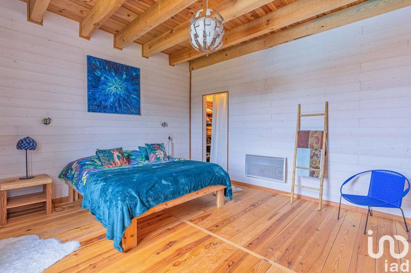 Maison - 360 m² - 7 pièces