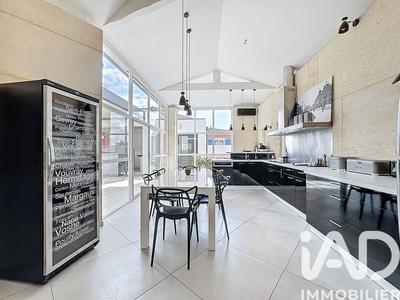 Maison de maîtres - 230 m² - 6 pièces