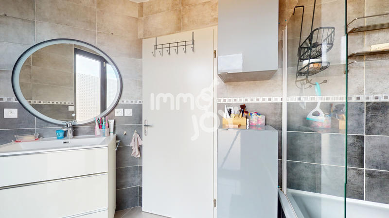 Maison - 120 m² - 4 pièces