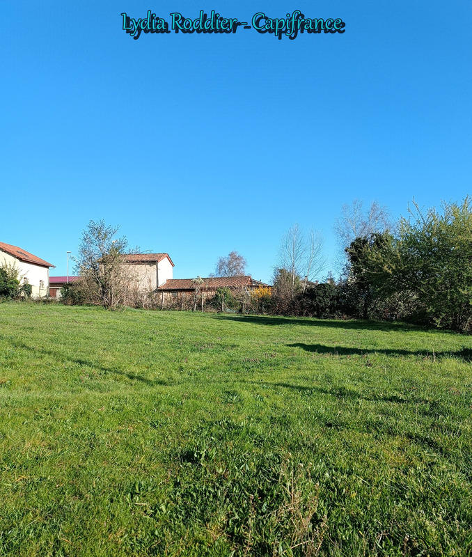 Terrain constructible - 934 m²