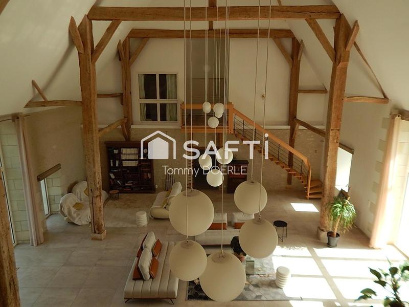 Propriété - 470 m² - 10 pièces