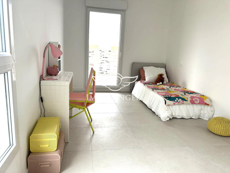 Appartement - 125 m² - 5 pièces