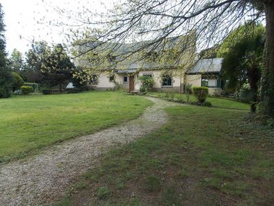 Maison - 230 m² - 8 pièces