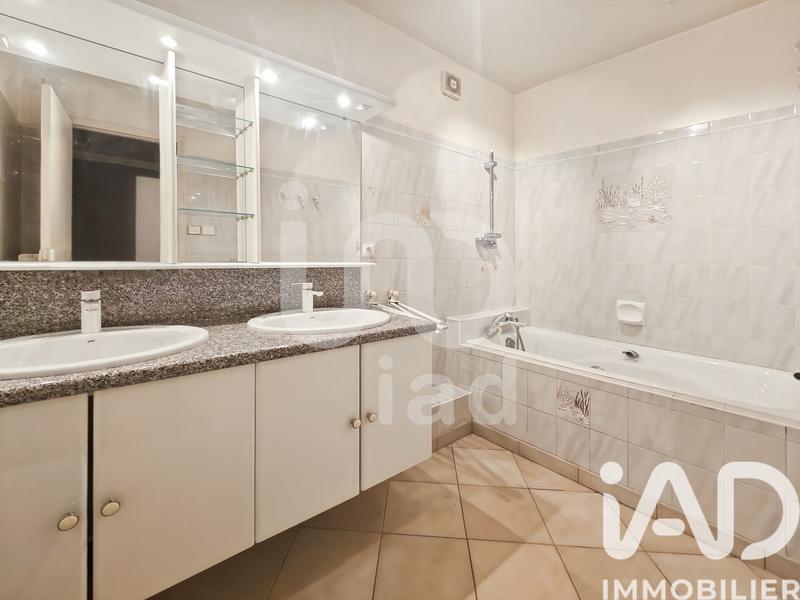 Appartement - 77 m² - 3 pièces