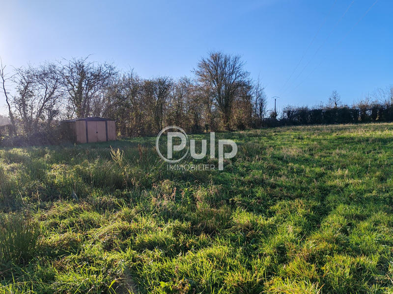 Terrain constructible - 2 071 m²