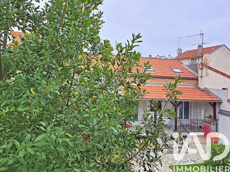 Appartement - 100 m² - 5 pièces