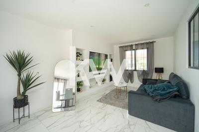 Maison - 91 m² - 4 pièces