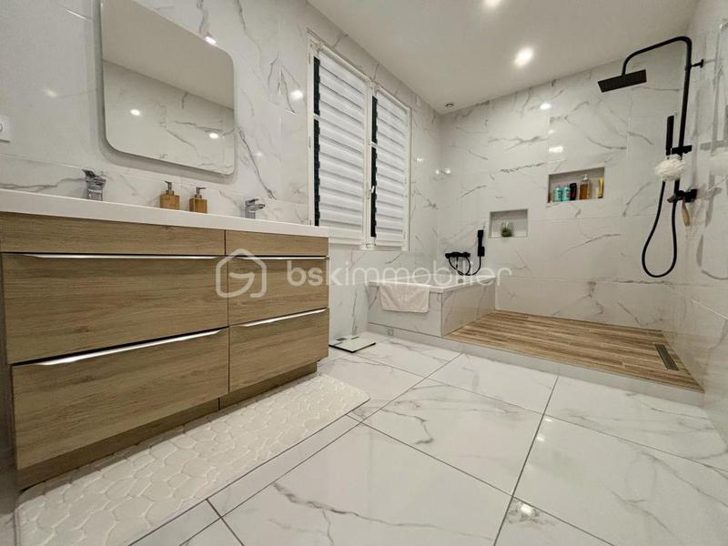 Maison - 154 m² - 6 pièces