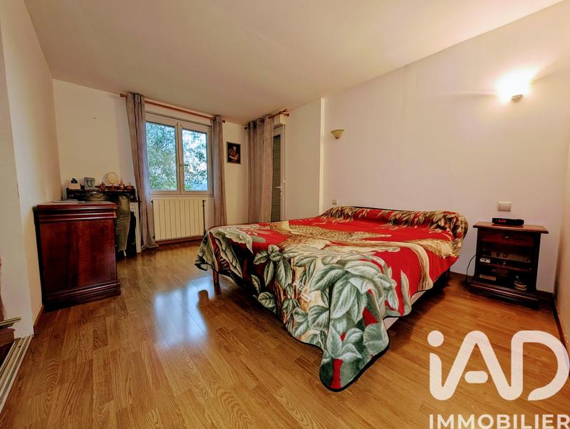 Maison - 186 m² - 6 pièces