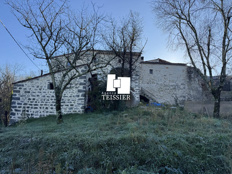 Maison - 80 m² - 6 pièces