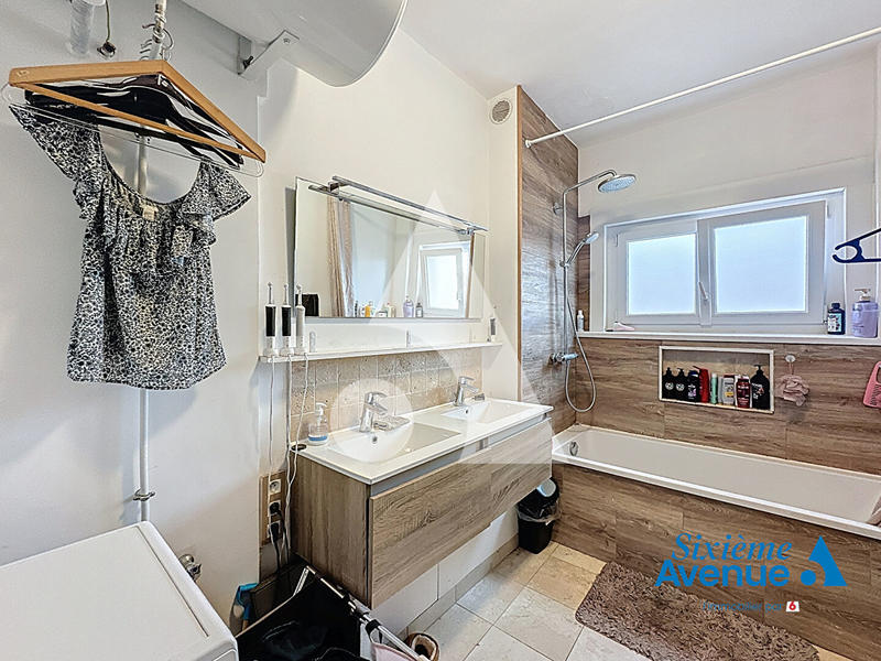 Appartement - 154 m² - 5 pièces