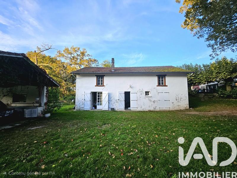 Maison - 217 m² - 8 pièces