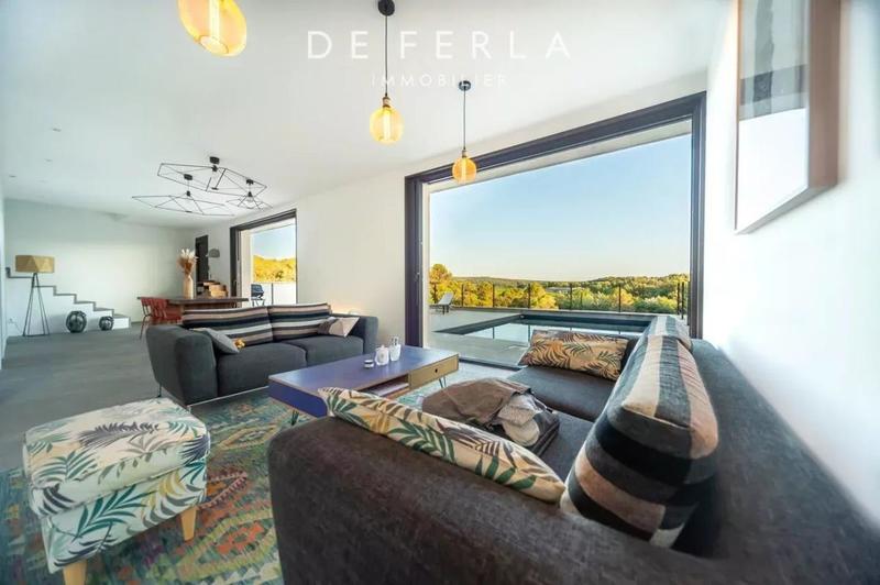 Villa - 170 m² - 4 pièces