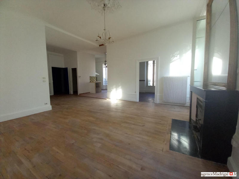 Appartement - 101 m² - 3 pièces
