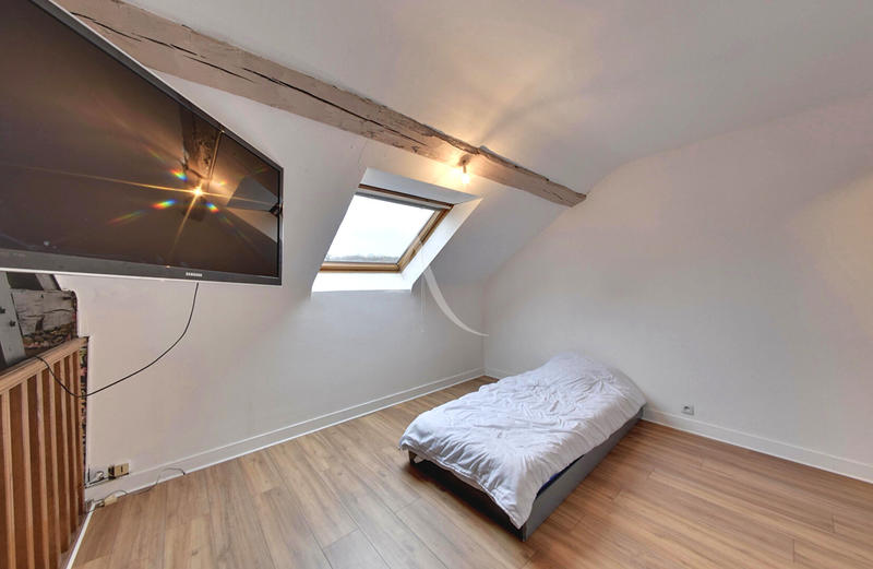 Maison - 180 m² - 7 pièces