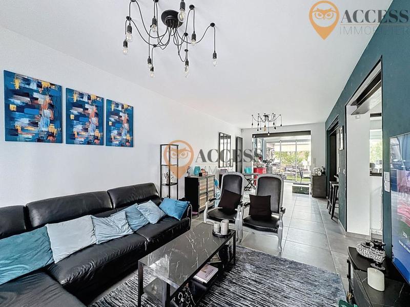 Maison - 230 m² - 7 pièces