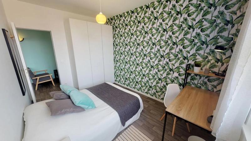 Chambre - 11 m² - 4 pièces