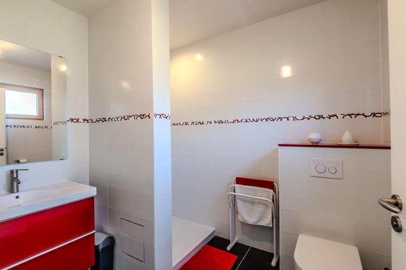 Maison - 137 m² - 6 pièces