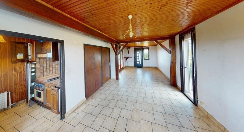 Maison - 94 m² - 5 pièces