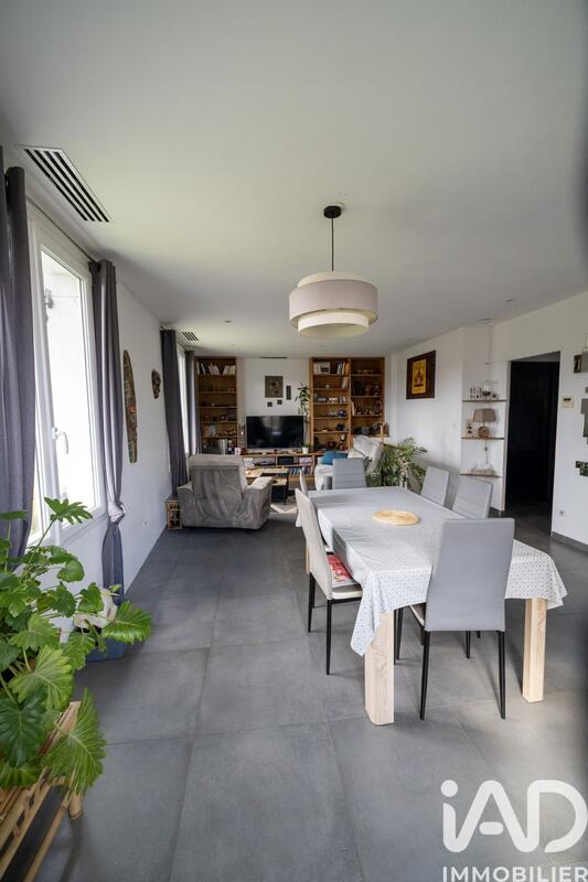 Maison - 158 m² - 8 pièces