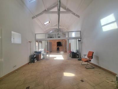 Maison - 241 m² - 11 pièces