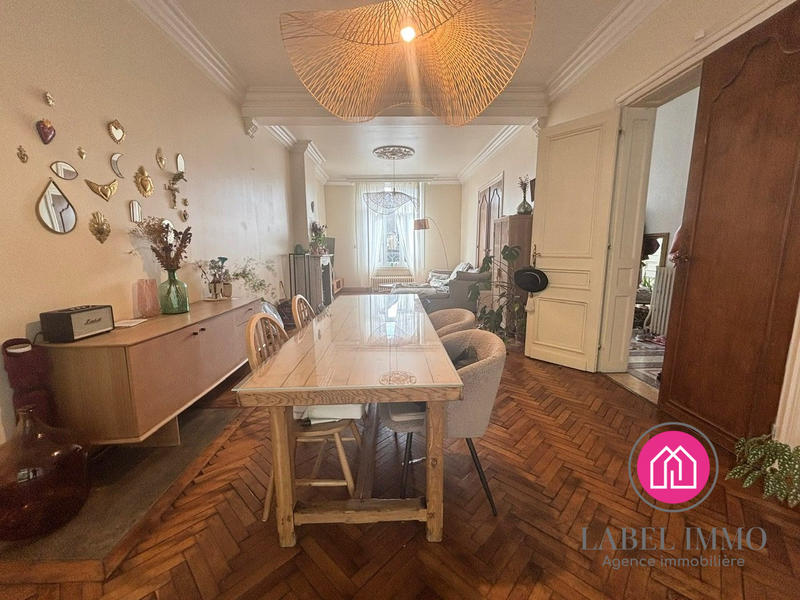 Maison - 180 m² - 10 pièces