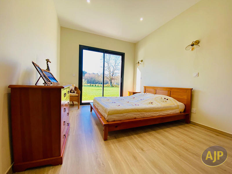 Villa - 150 m² - 4 pièces